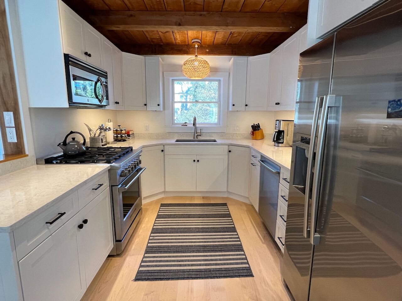 Walk to Edgartown - Beautiful, Private Home