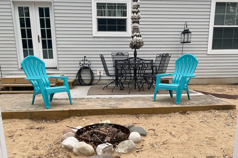 Footsteps to Beautiful Torch Lake/ Torch Lake Sandbar/ Skiing at Shanty Creek