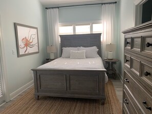 2 bedrooms, in-room safe, iron/ironing board, free WiFi