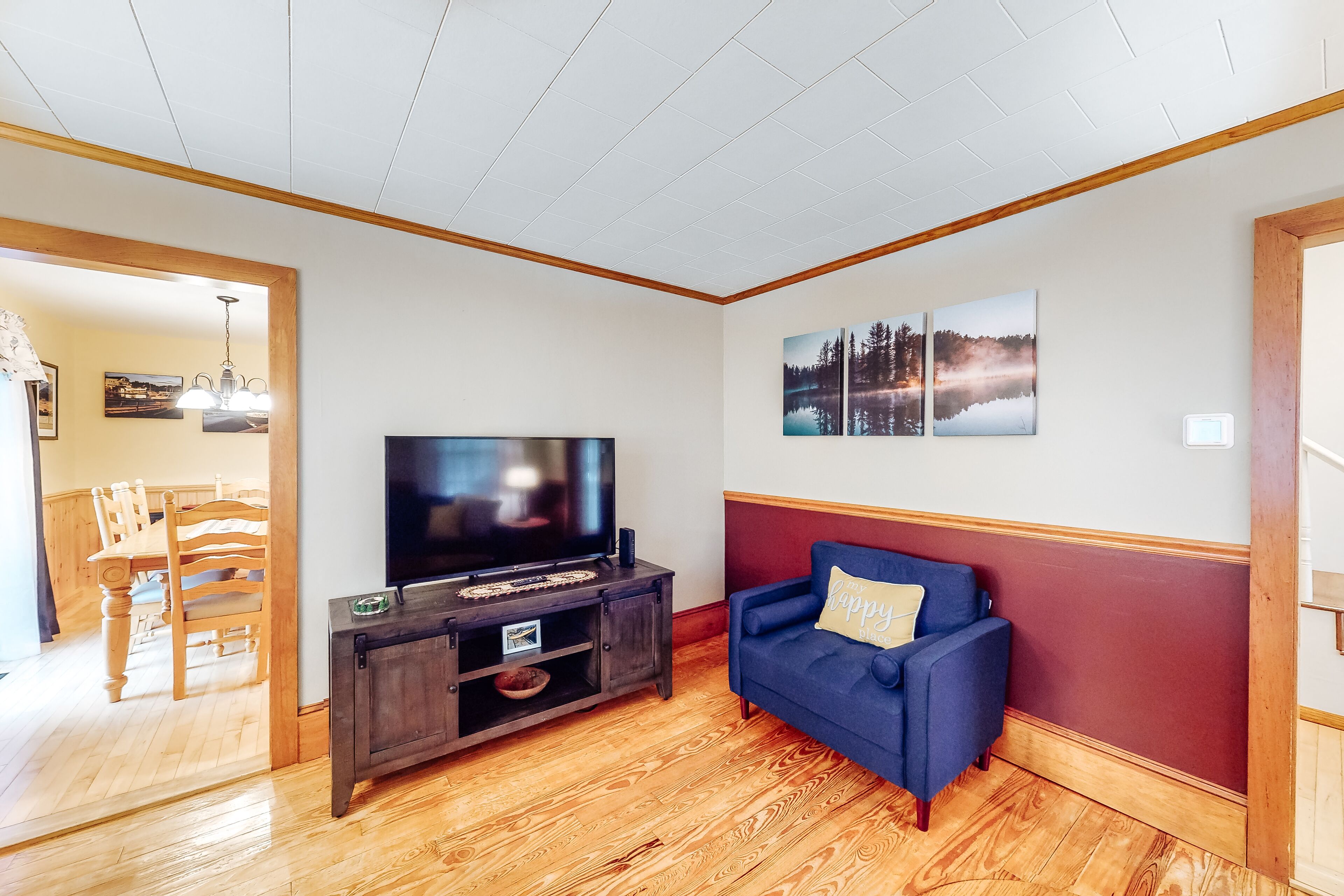 Charming, two-story, family-friendly home w/ a large yard - close to the lake