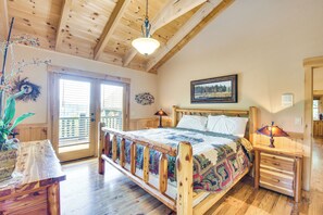 6 bedrooms, iron/ironing board, Internet, bed sheets - Expansive Sky Valley Lodge w/ Mountain Views! (Sky Valley)