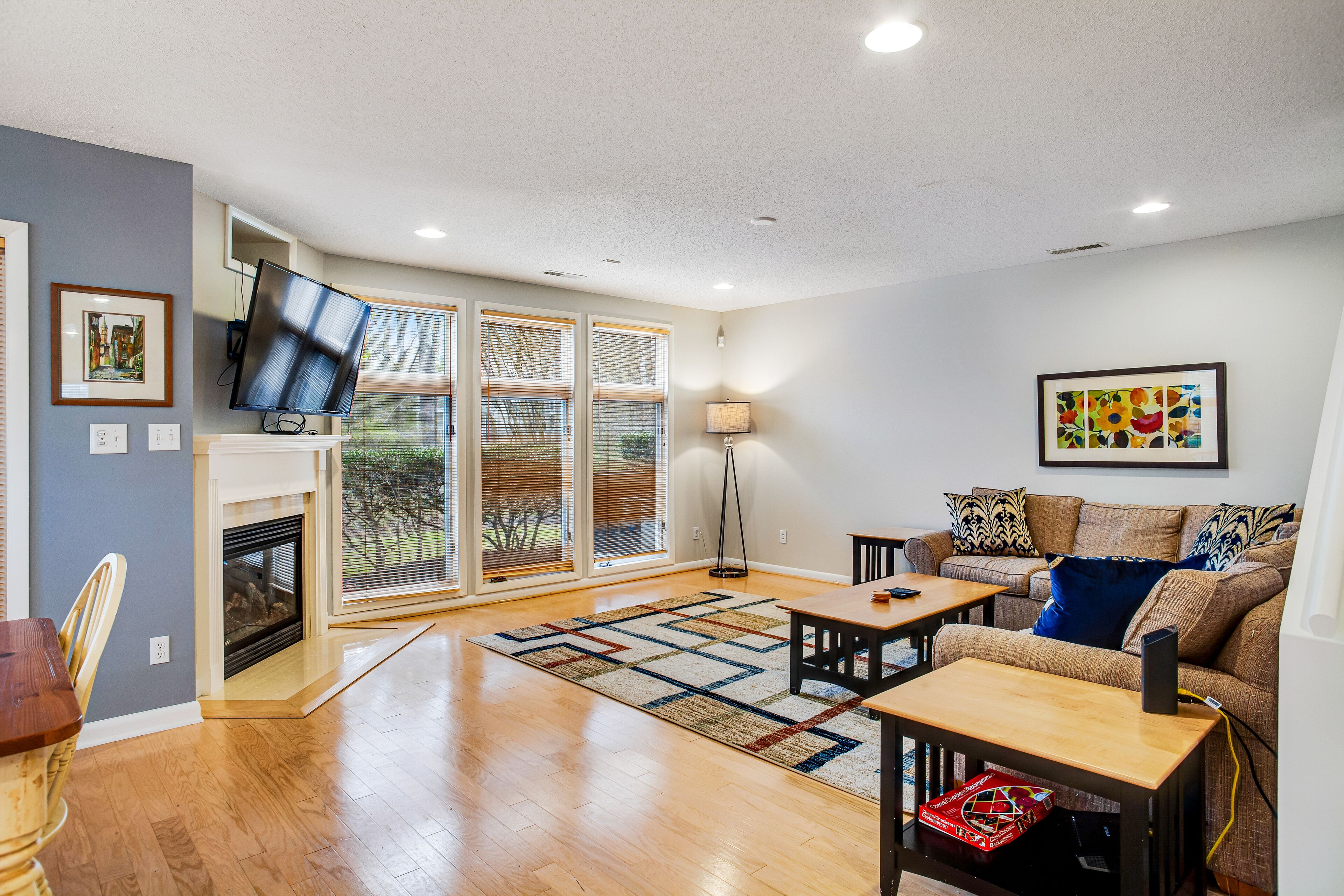 Sea Colony Tennis townhouse with board games, & tennis court