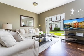 Smart TV, fireplace