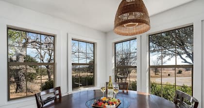 Hummingbird Haus | Hot Tub | Pet-friendly