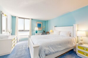 3 bedrooms, iron/ironing board, internet, bed sheets