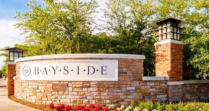 Dog-friendly resort townhouse w/shared sauna, fireplace, basketball/tennis court