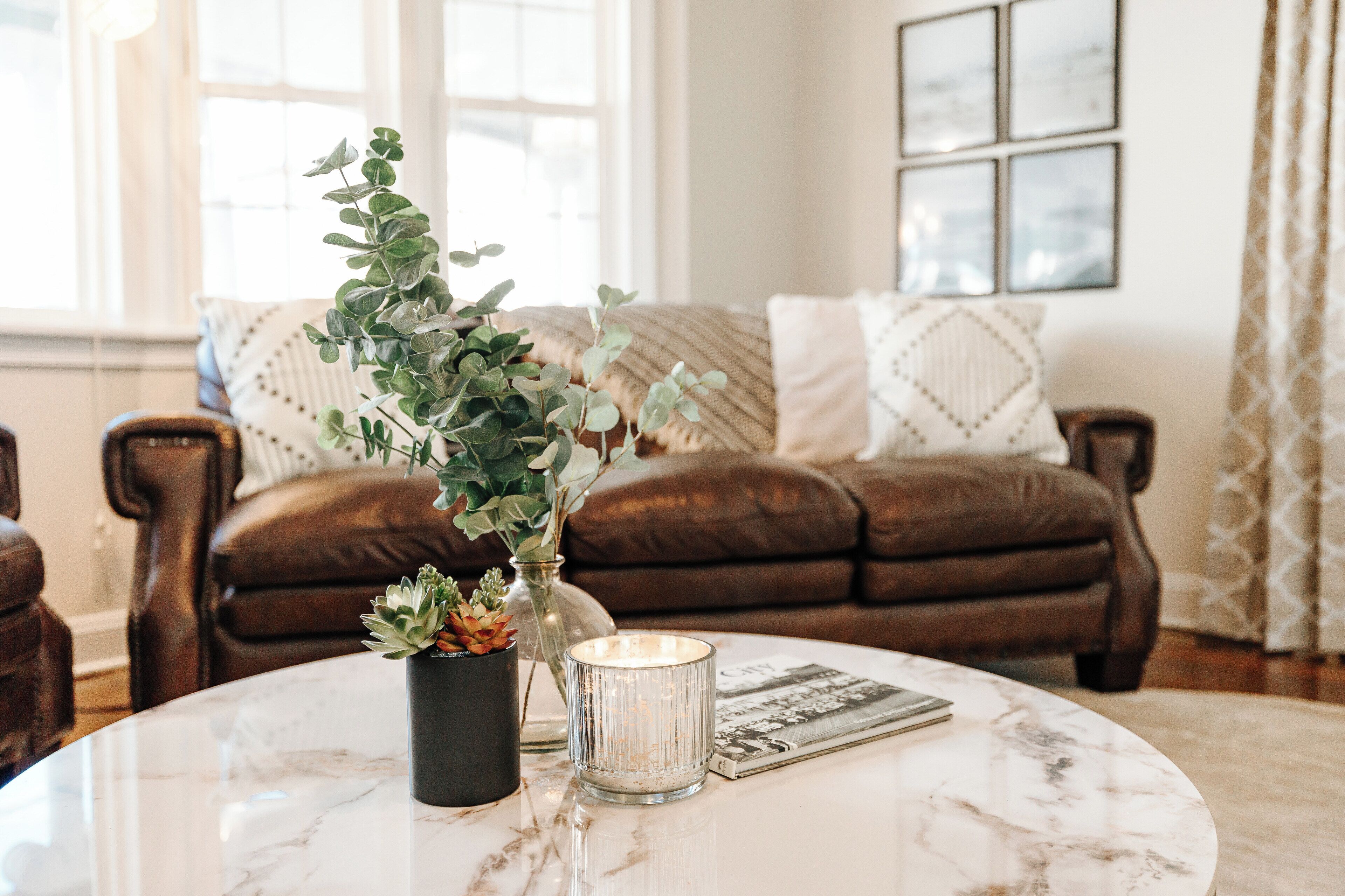 Smart TV, fireplace, foosball, table tennis