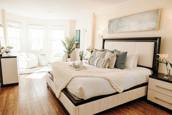 9 makuuhuonetta, työpöytä, silitysrauta/-lauta, ilmainen Wi-Fi