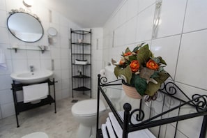 Villa | Bathroom - Villa Ljilja (Vinodol)