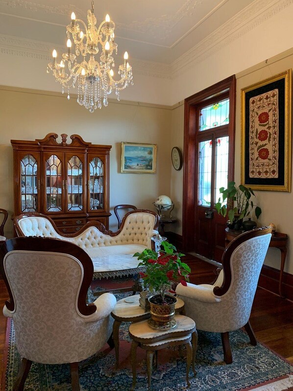 Interior - Leconfield House, luxury and heritage hotels in Pokolbin Hunter Valley (Leconfield)