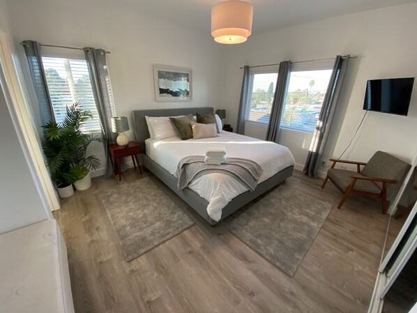3 bedrooms, iron/ironing board, free WiFi, bed sheets