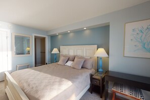 3 habitaciones, tabla de planchar con plancha, internet y ropa de cama 