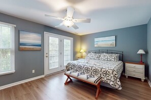 4 bedrooms, iron/ironing board, Internet, bed sheets - Bear Trap Dunes townhouse w/ pool access, central AC, golf on-site, and more (Ocean View)
