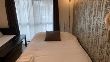 Apartment, Non Smoking | 1 bedroom, desk, blackout drapes, free WiFi