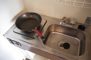 อพาร์ทเมนท์, ปลอดบุหรี่ | ครัวขนาดเล็กส่วนตัว | ตู้เย็น, ไมโครเวฟ, เตาประกอบอาหาร, กาต้มน้ำไฟฟ้า