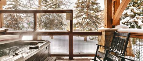 Bain à remous extérieur