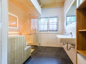 Spa - Detached chalet with sauna and terrace (Donnersbachwald)