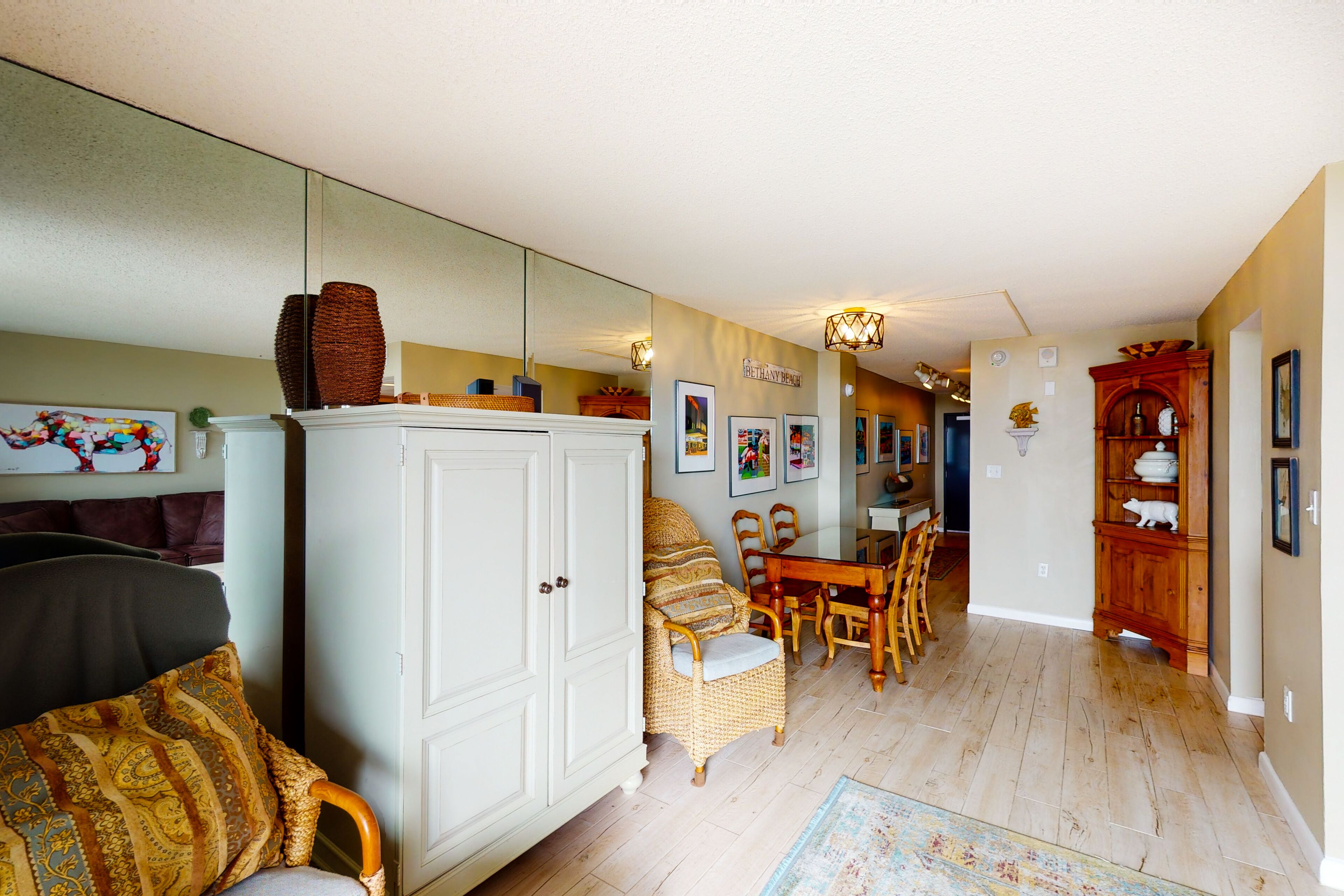 Sea Colony Ocean 1st floor condo w/ pools, private beach and free WiFi