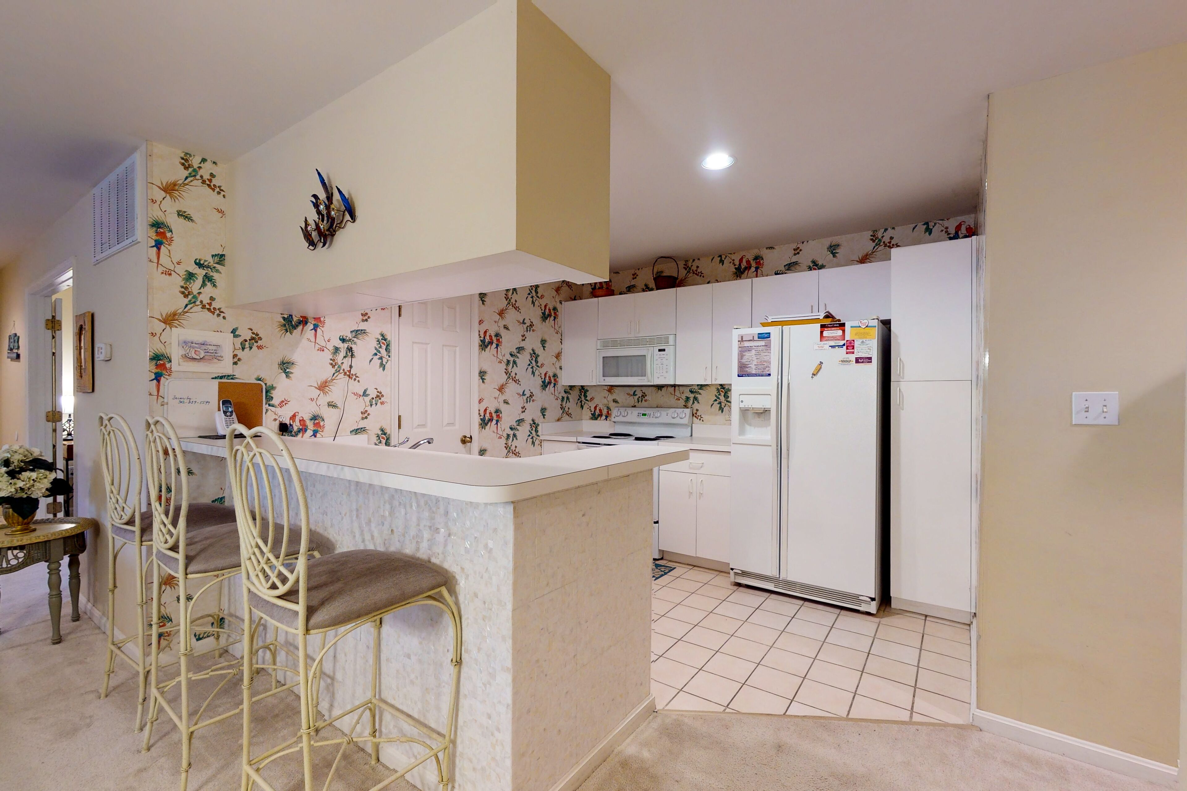 Sea Colony Tennis 1st-floor condo with tennis court & basketball court