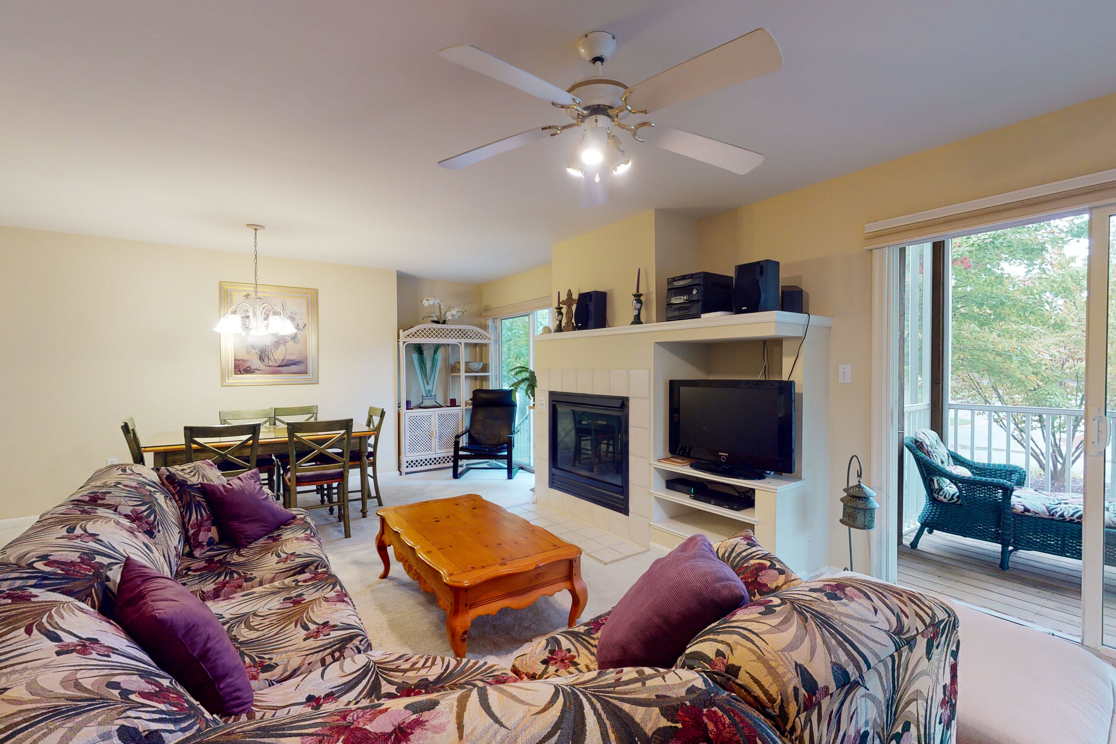 Sea Colony Tennis 1st-floor condo with tennis court & basketball court