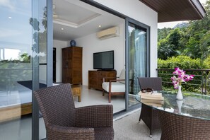 Huvila, 3 makuuhuonetta, yksityinen uima-allas | Terassi/patio