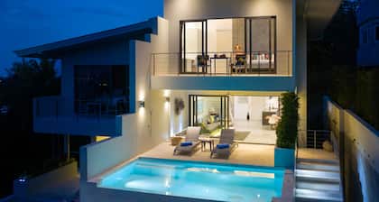 Villa Palm Vista - Luxury, Private Pool Villa