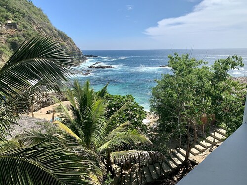 Casa El Delfin, 2nd Floor-Apt. 1 -  Estacahuite