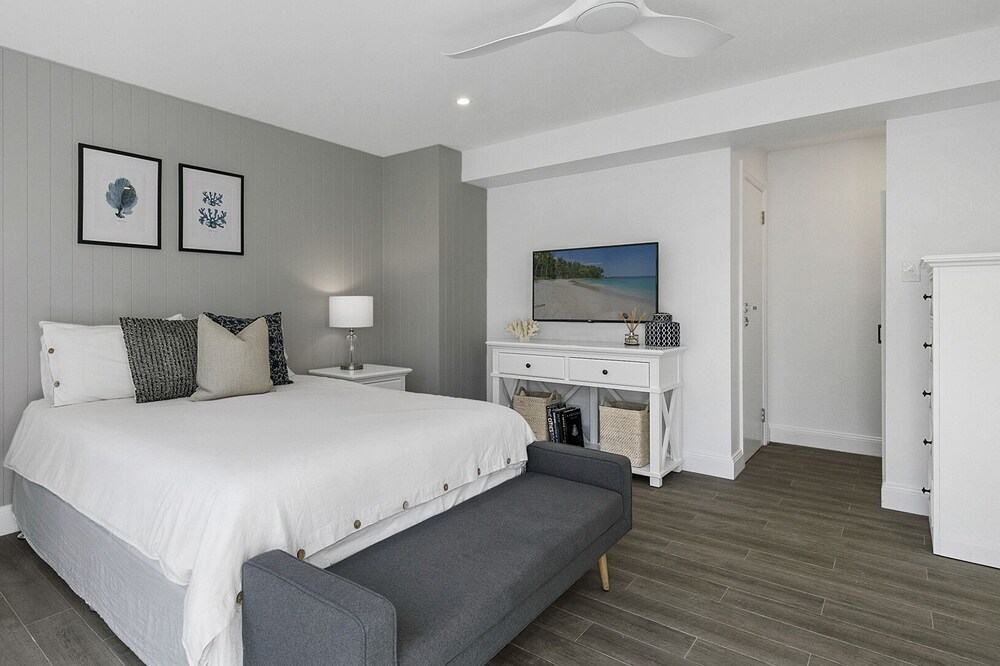 Spacious and Modern Studio where the Manly locals live!