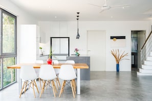 Luxury Villa | In-room dining