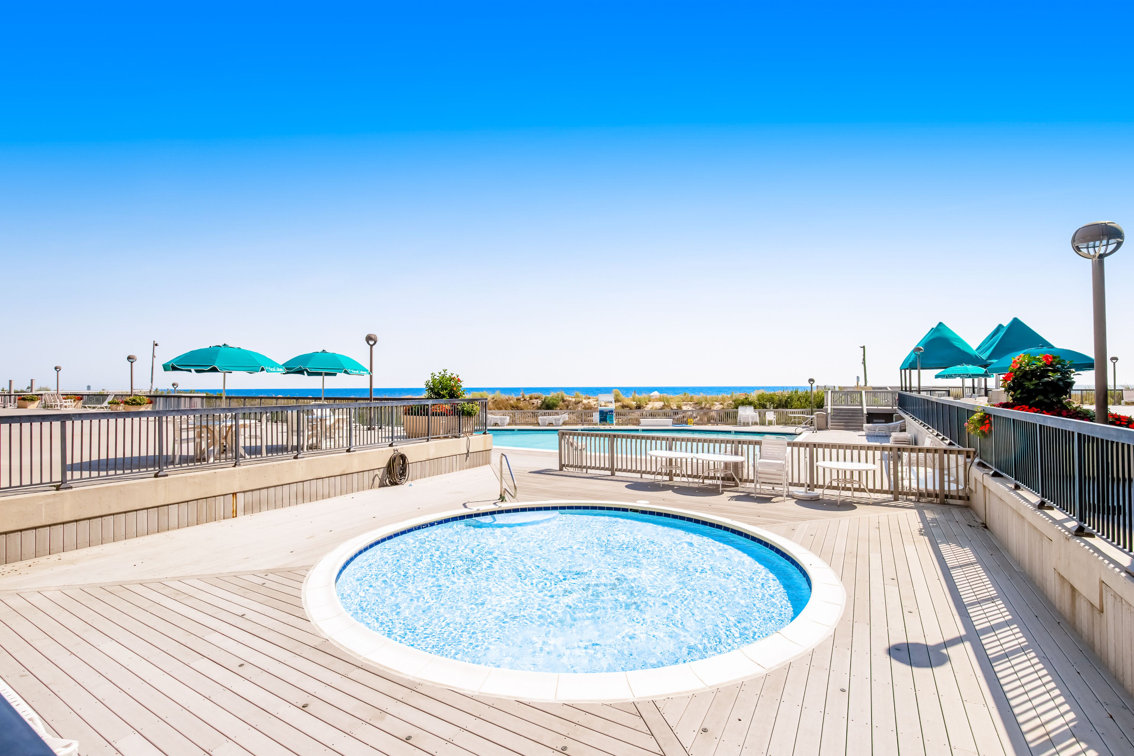 Una piscina cubierta, una piscina climatizada