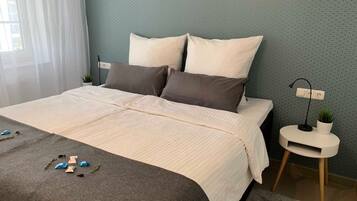2 bedrooms, in-room safe, travel cot, WiFi