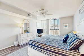 2 bedrooms, iron/ironing board, Internet, bed sheets