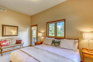 5 bedrooms, free WiFi, bed sheets - Wolf Creek Promo! Luxury Amenities, Mountain View Home, Close to Hot Spring & Wolf Creek (Pagosa Springs)