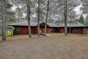 Unclassified image, 2 of 50, button