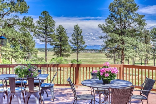 Wolf Creek Promo! Luxury Amenities, Mountain View Home, Close to Hot Spring & Wolf Creek