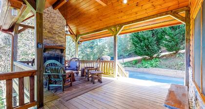 Secluded Two-Story Home w/ Two Fireplaces, Private Hot Tub, & Mountain Views,