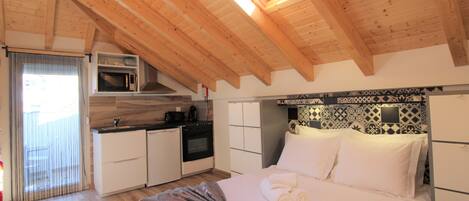 1 chambre, fer et planche à repasser, lit parapluie, Wi-Fi gratuit