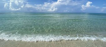 Private Pool, 4 bikes, Steps to Seagrove Beach!