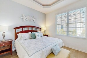 3 bedrooms, iron/ironing board, Internet, bed sheets