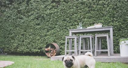 Shoreline Hideaway - Hidden Hideaway close to the beach