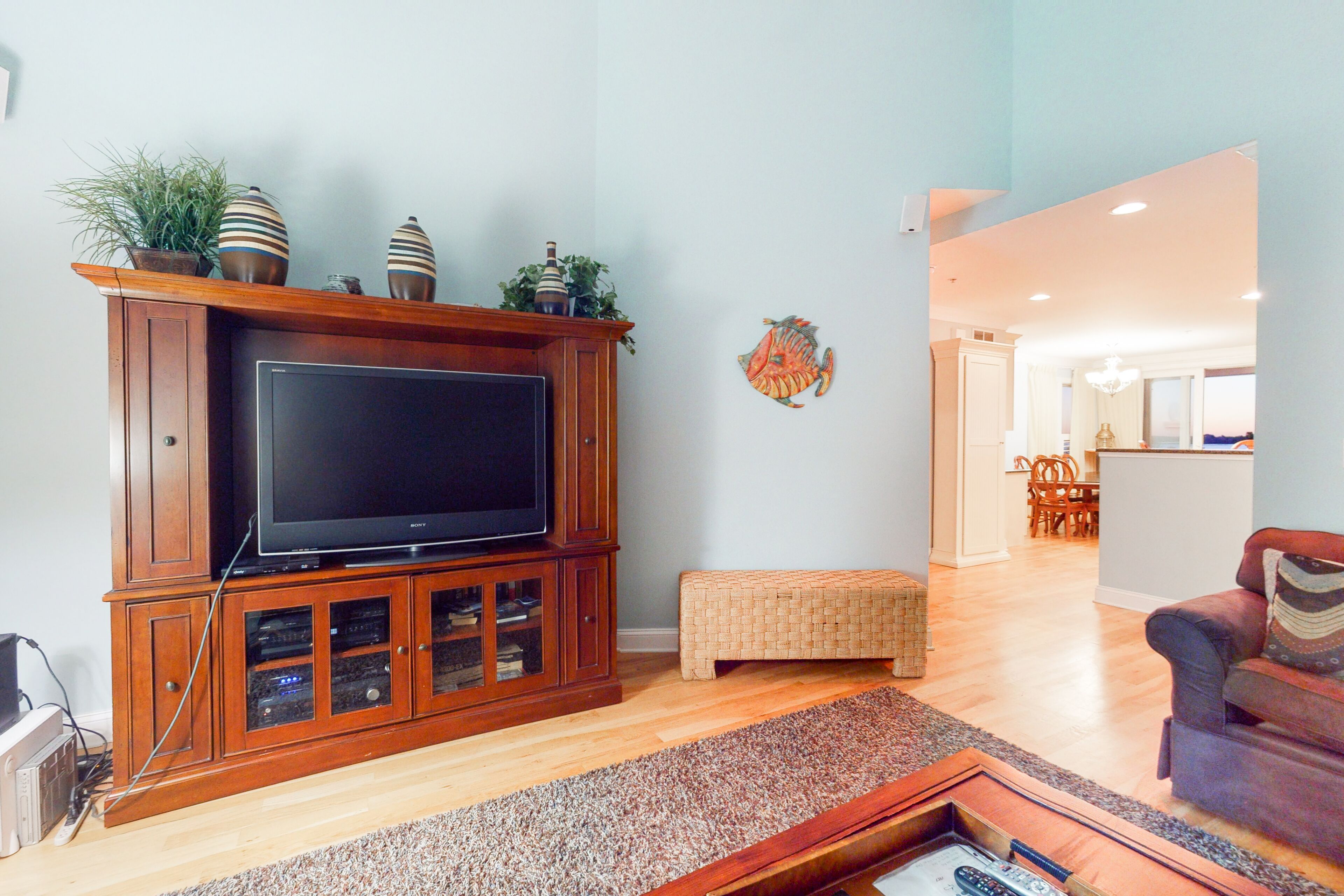 Dog-friendly townhome w/ elevator, outdoor shower, gas grill & shared pool/pier