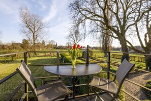 Apartment, 2 Bedrooms (Ausblick) | Balcony - Bauerncafé & Pension Drostenhof (Rees)