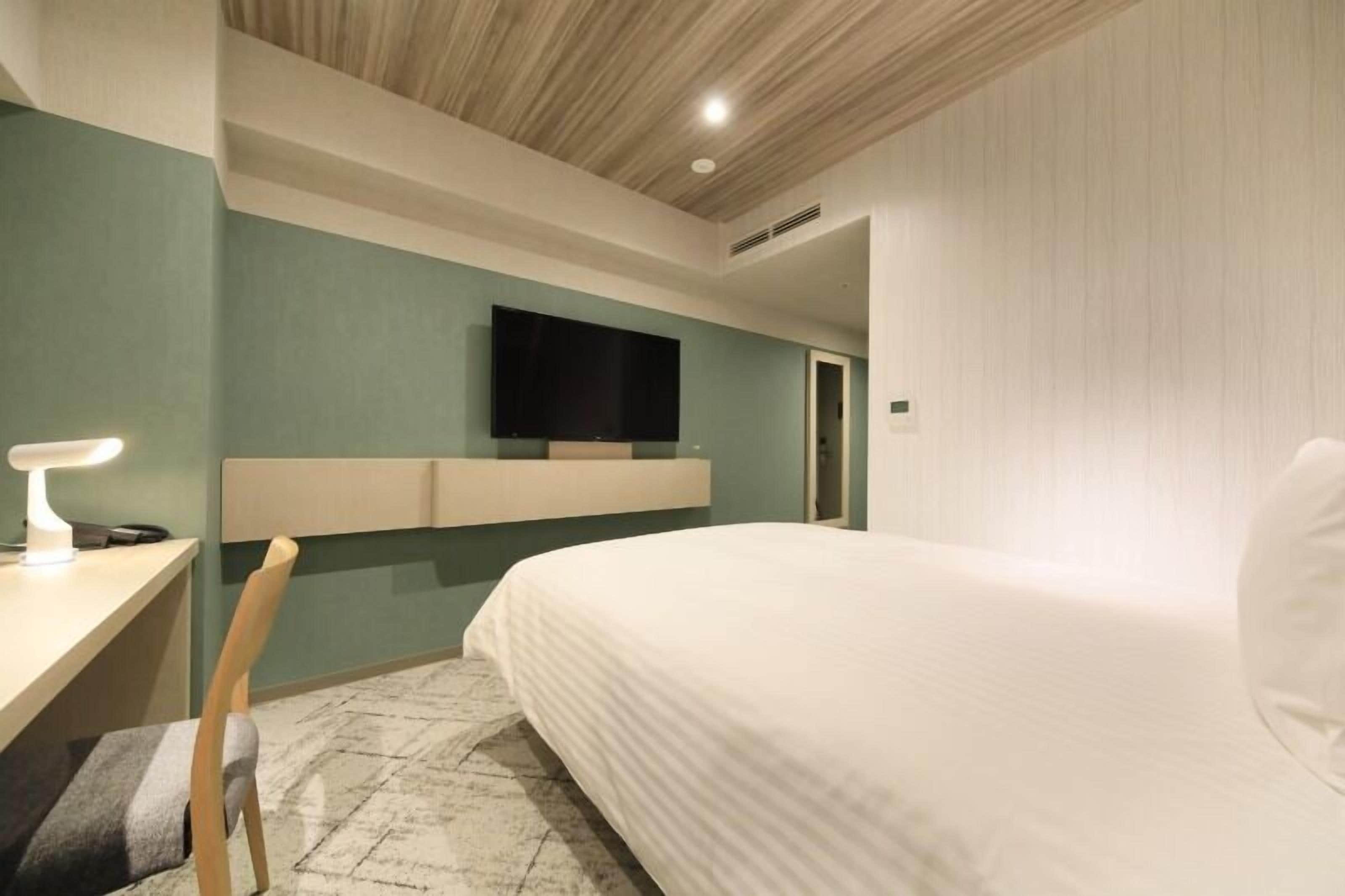 Double Room, Non Smoking (No extra beds) | Down comforters, individually furnished, desk, laptop workspace