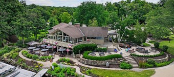 Abbey Springs Escape Condo |Pet Friendly |Wrap-Around Deck |Secluded |Golf Cart Included* | Pool