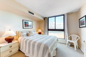 3 bedrooms, iron/ironing board, Internet, bed sheets