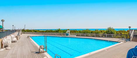 Inomhuspool och uppvärmd pool