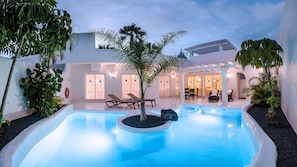 Piscine extérieure