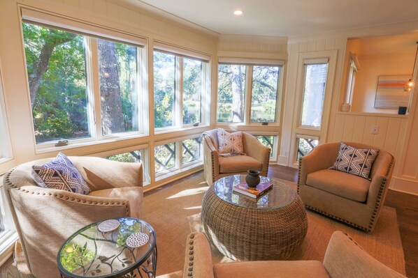 Fernseher, DVD-Player