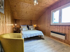 3 bedrooms, free WiFi, bed sheets