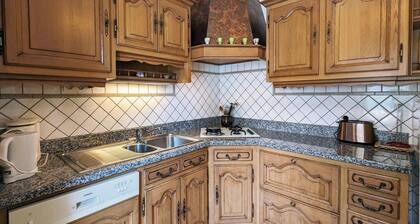 Charming Mountain View Cottage Near Gérardmer: Spacious, Cozy, Garden, Parking, Ideal for Hikes